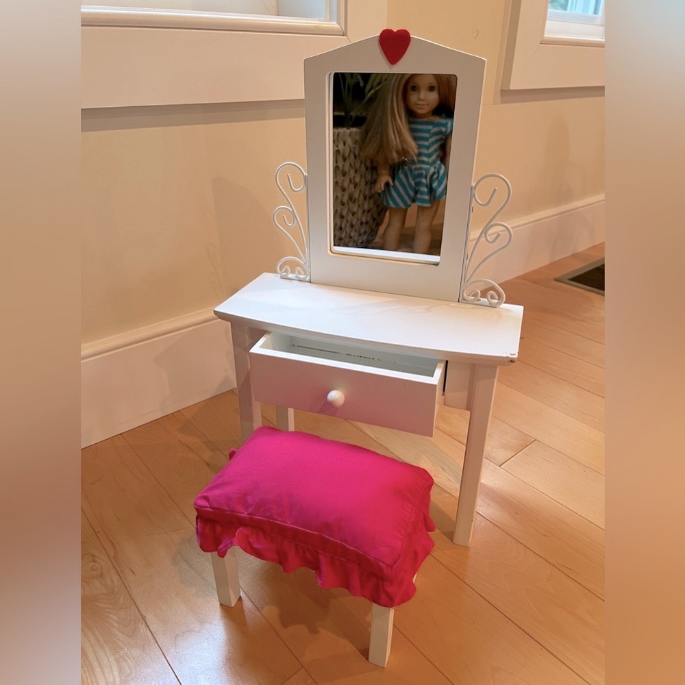 Doll Vanity